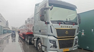 25车“钢铁长龙”横跨湘陕：长沙大型料仓批量运抵西安